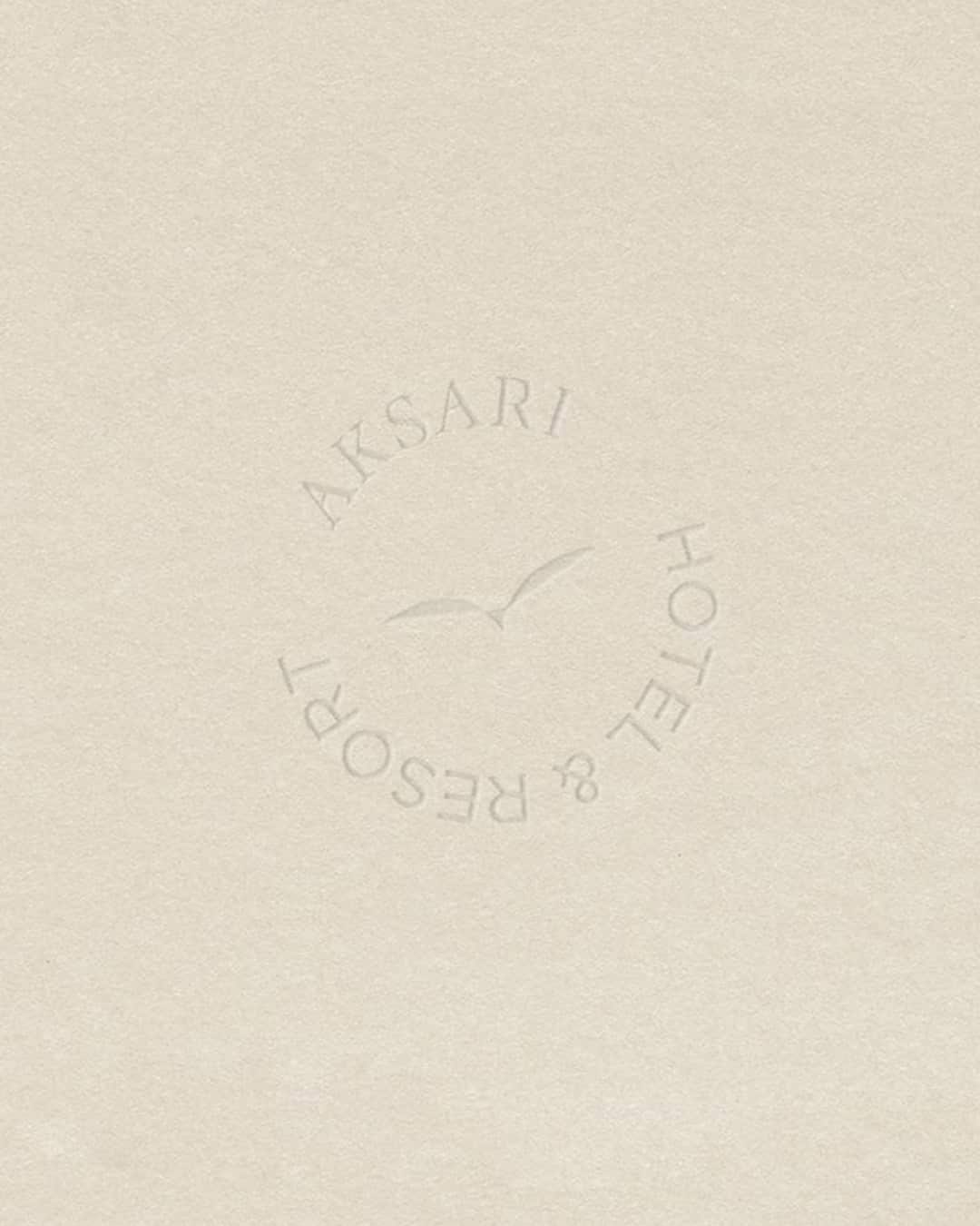 Aksari Hotel körlogó elegáns dombornyomott kivitelben