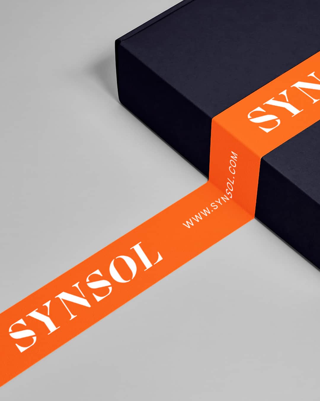 SYNSOL szálerősítéses beton technológia csomagolási arculata építőipari felhasználásra